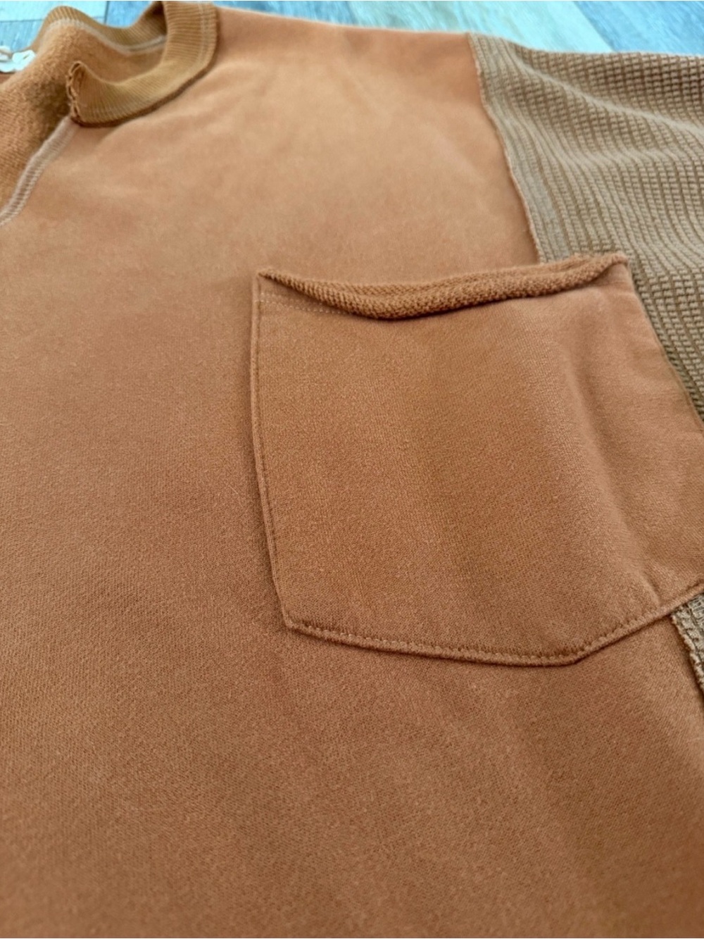 Women’s Relaxed Mixed Material Sweater Sweatshirt - Picture 4 of 6
